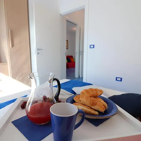 Casa Azzurra A Torre Dell'orso 6 Posti Apartment *