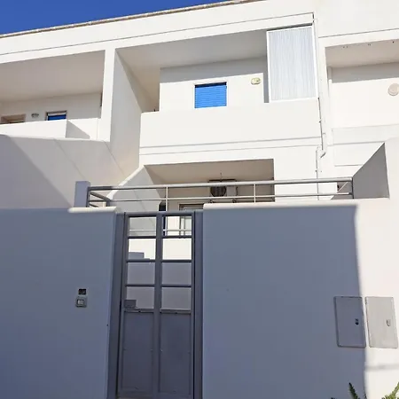 Апартаменты Casa Azzurra A Torre Dell'orso 6 Posti Мелендуньо